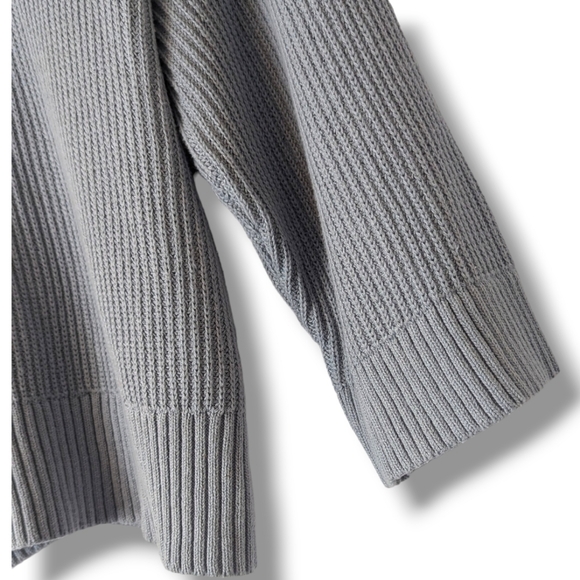 Cabi Reversible Ribbed Knit Fair Play Sweater Exposed Zipper in Baby Blue: Small - Picture 6 of 11